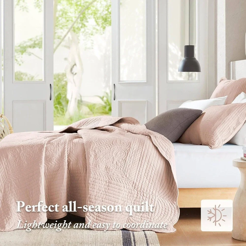 Madison Park Pink Scalloped Full Queen Quilt Set 3 Piece Cotton Fill